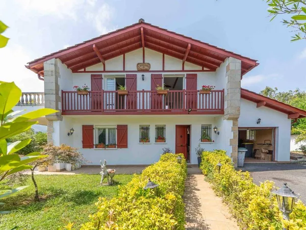 Maison de luxe 4 pièces 137 m²
