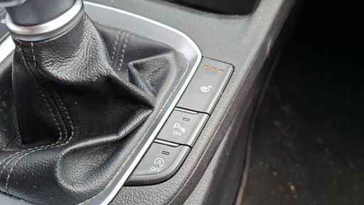 Hyundai i30 SW 1.0 T-GDi 120 - Business – 2017 – 61031 km – Essence – Boîte Manuelle — photo 3