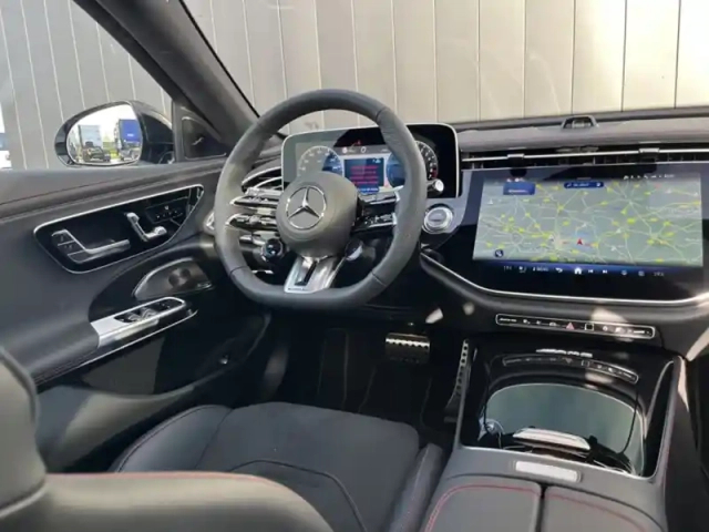 Mercedes Classe E break amg 53 hybrid 4matic+ — photo 8