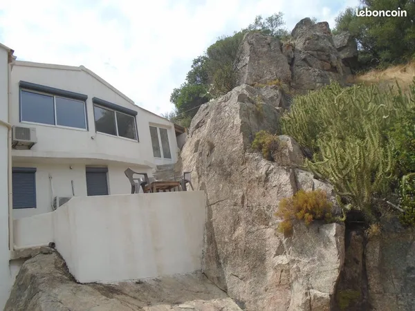 Maison à MONCALE entre CALVI et CALENZANA