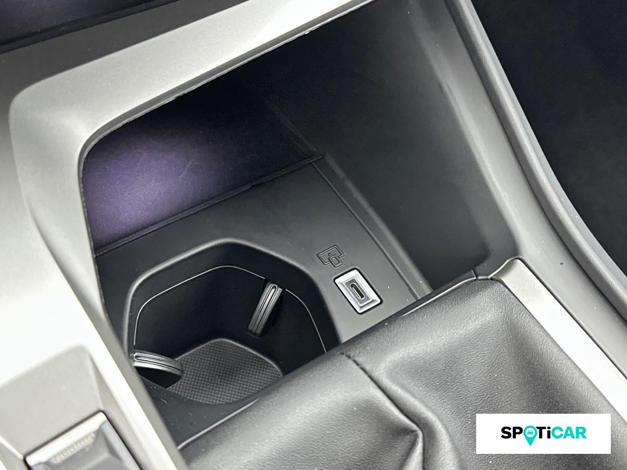 Peugeot 308 1.2 puretech 130ch s&s allure — photo 16