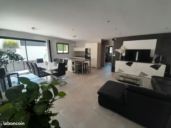 Villa avec jacuzzi et piscine