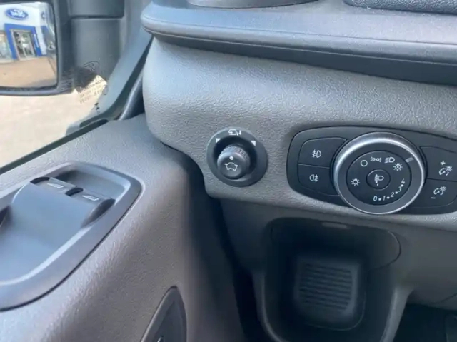 Ford Transit fourgon fg t350 l2h2 2.0 ecoblue 170ch s&amp;s trend business — photo 6