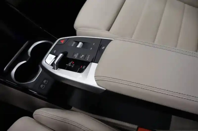 Bmw X1 xdrive 30e 326ch dkg7 — photo 44