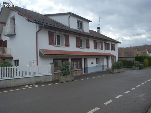 Maison/ Ferme 400 m² assainissement neuf, micro station aux normes 15 Eh/ 150 m carré de toiture ref