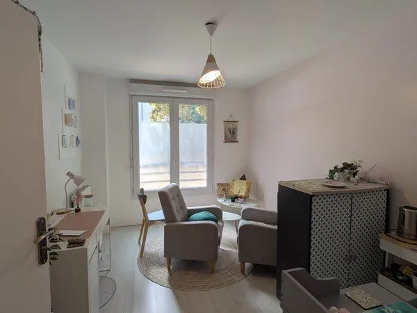 Bureau de 12m2 à louer