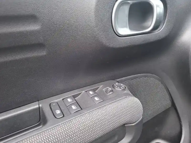 Citroën C3 Aircross puretech 110 s&amp;s bvm6 — photo 23