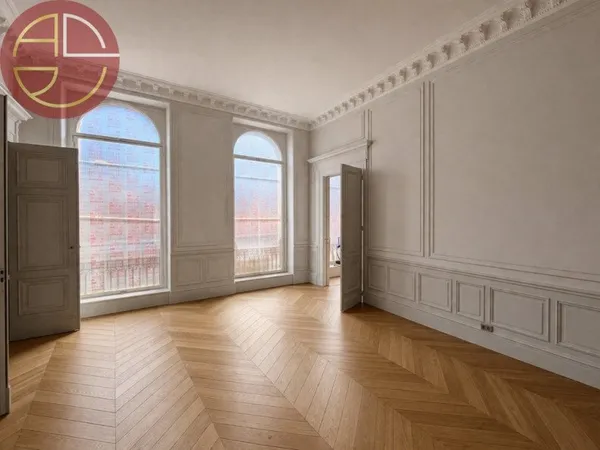 Bureaux 173 m²