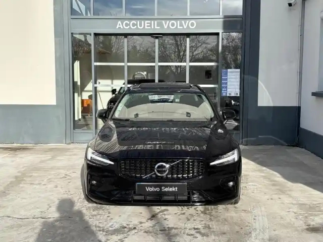 Volvo V60 micro hybride essence b4 197 ch dct7 — photo 6