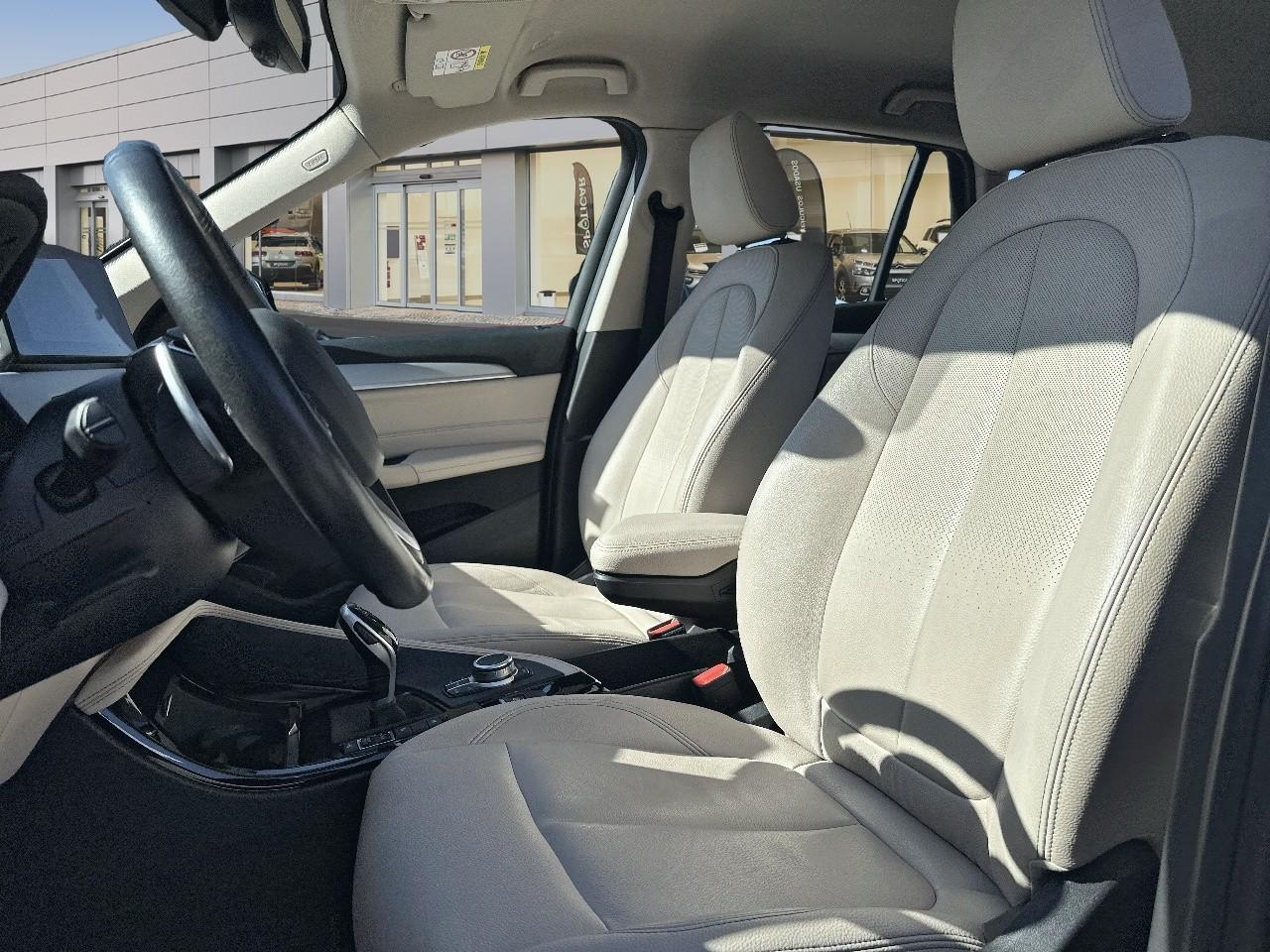 Bmw X1 sdrive18da 150ch business design — photo 9
