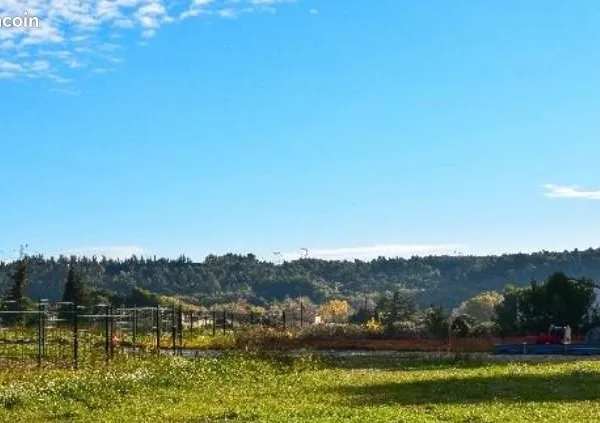 Terrain 523 m² Domazan