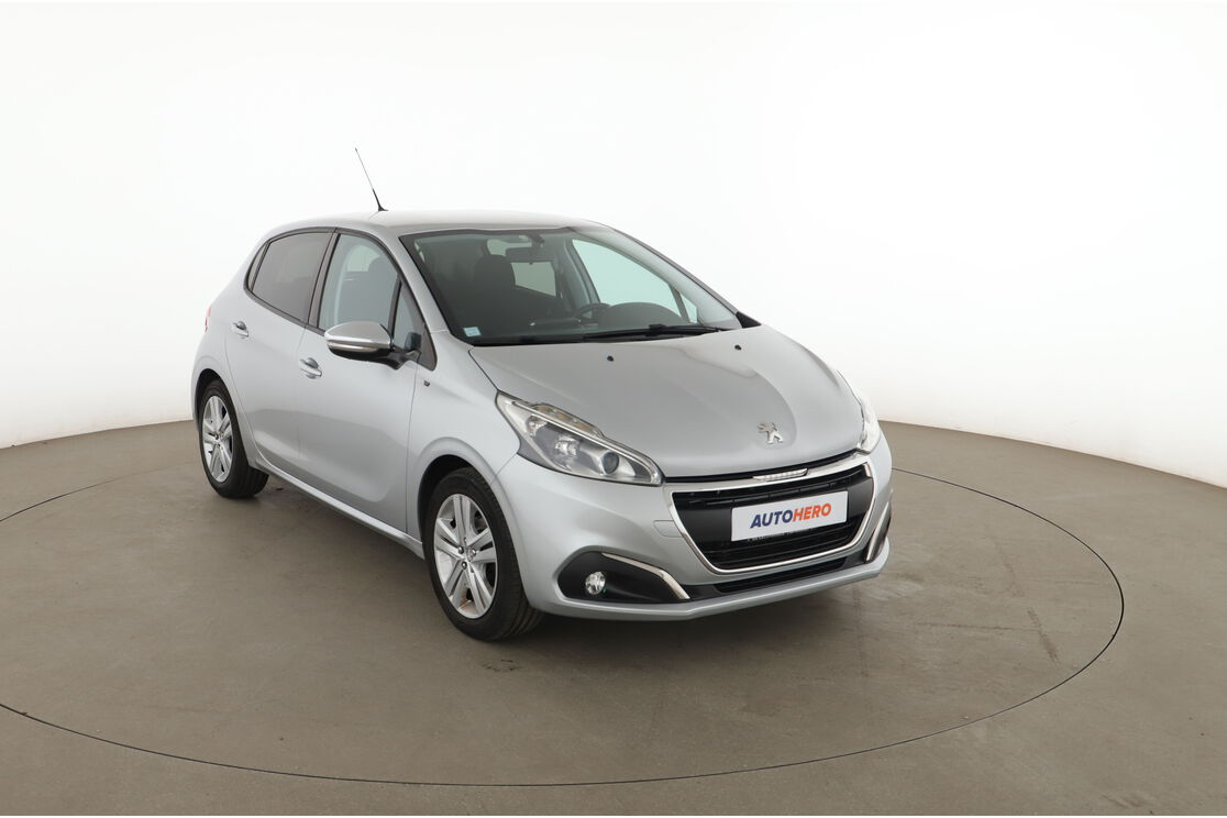 Peugeot 208 1.2 PureTech Style — photo 7
