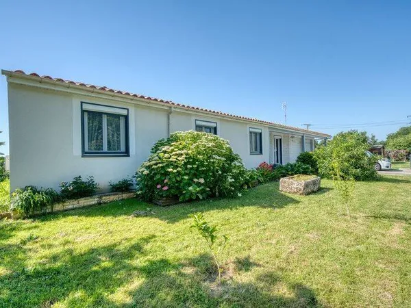 Maison de plain-pied 7 pièces 135 m²