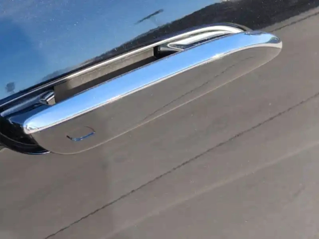 Mercedes Classe E 220 d amg line berlin — photo 23