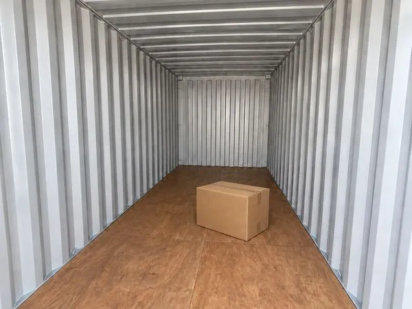 Garde-meuble / box de stockage 14 m² - Tarascon