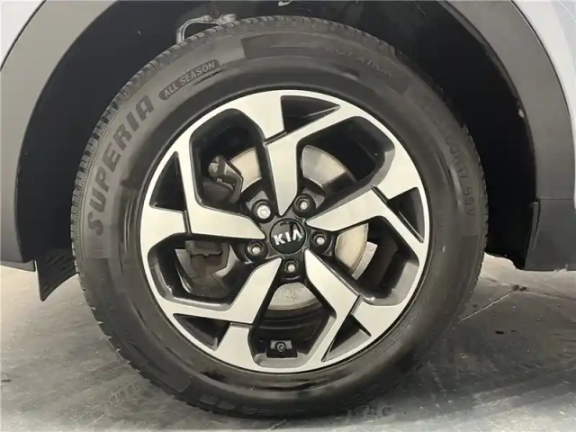 Kia Sportage 1.6 crdi 115 isg 4x2 bvm6 — photo 28