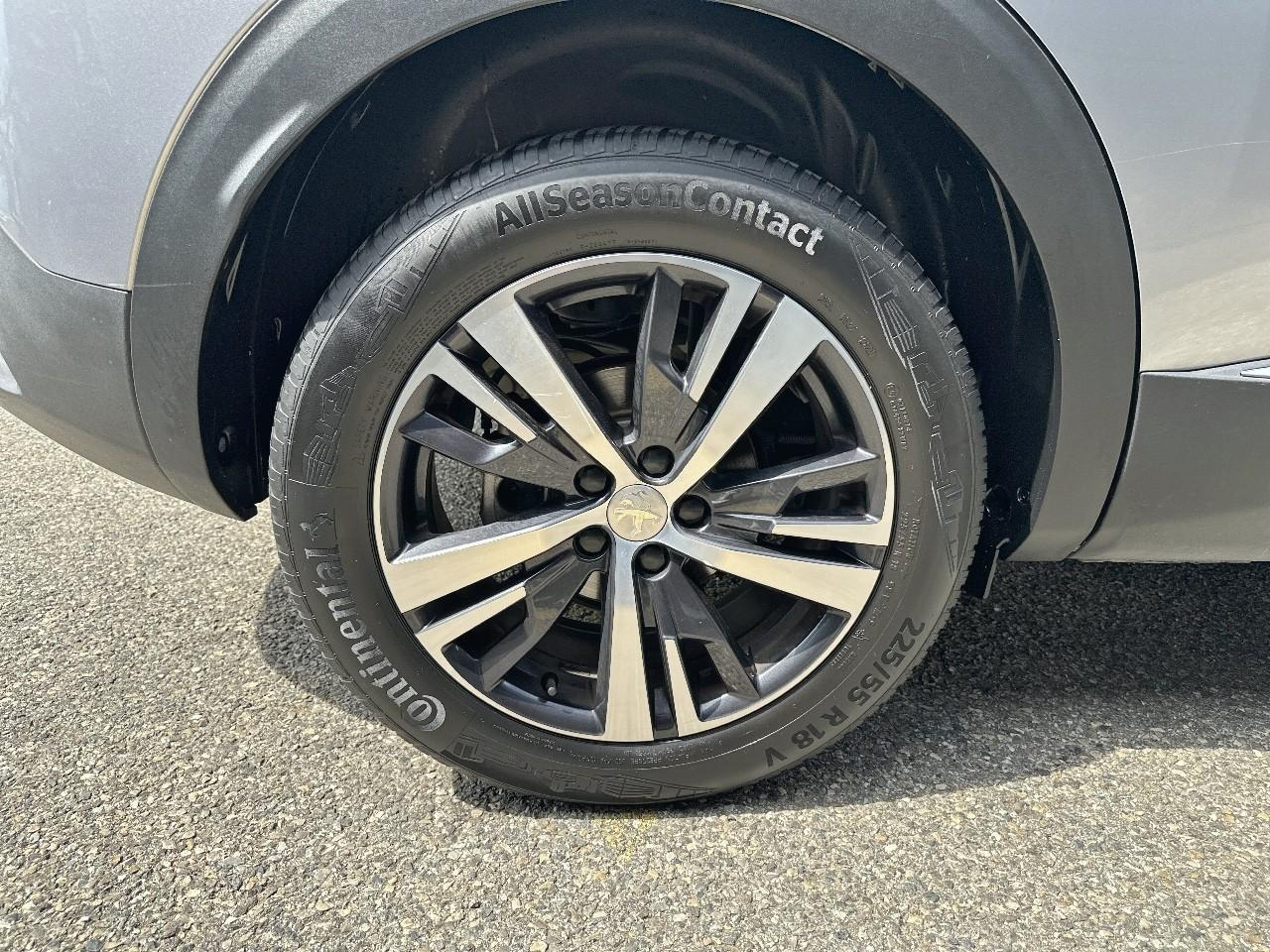 Peugeot 3008 1.2 puretech 130ch allure s&s — photo 13