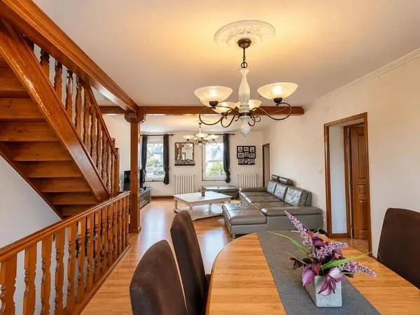 Maison 8 pièces 157 m²