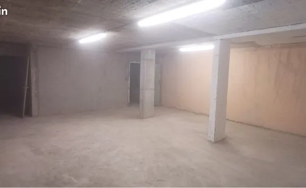 Stockage Location Nice 55m² 300€
