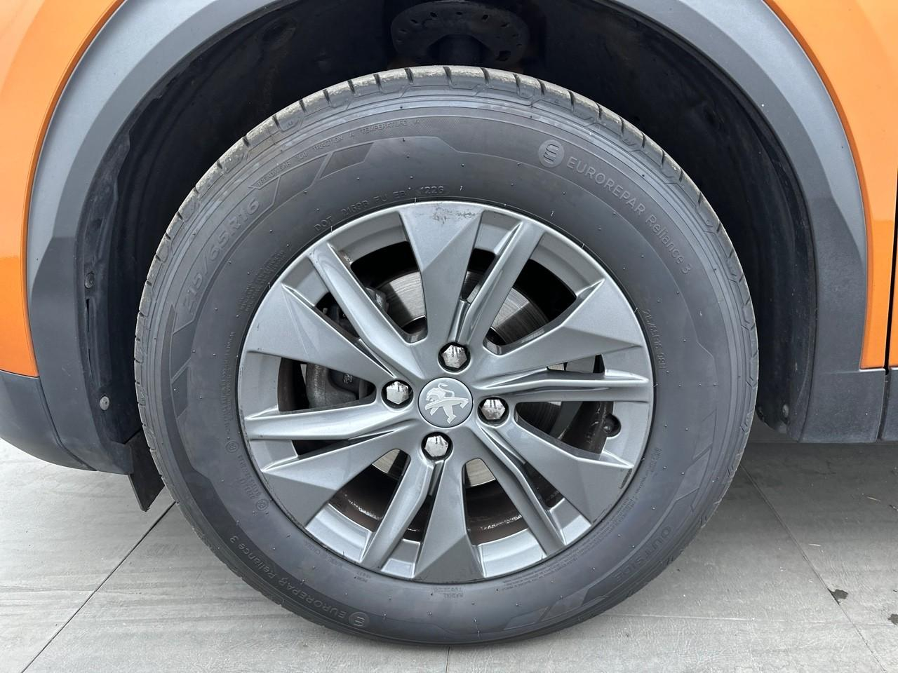 Peugeot 2008 puretech 100 s&s bvm6 style — photo 14