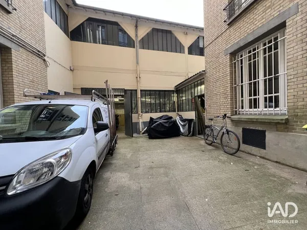 Local commercial 250 m²