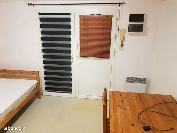 Beau petit studio meublé à quartier Chanzy