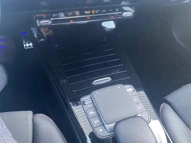 Mercedes Classe A 250 e amg line — photo 12