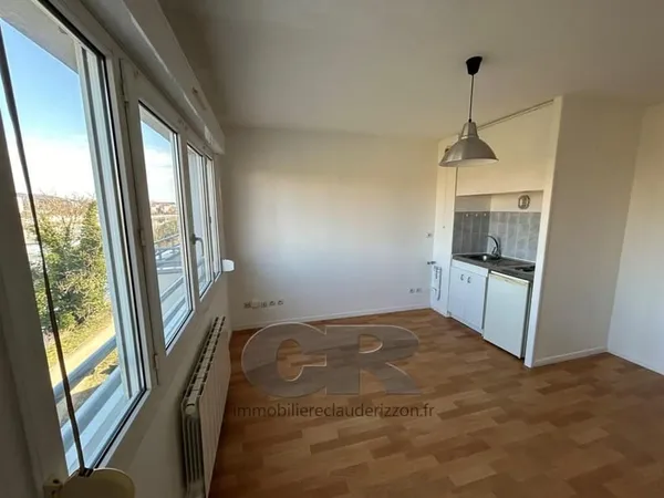 A saisir étudiant studio Rives de Meurthe