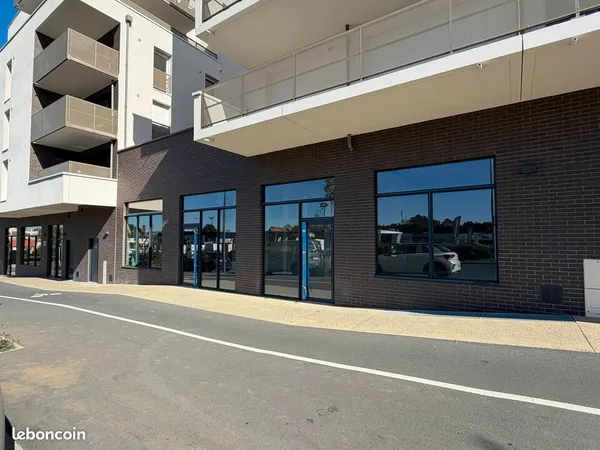 Local commercial 79 m²