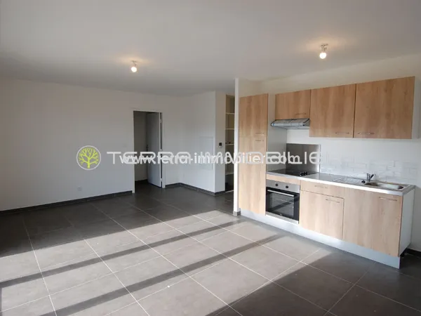 APPARTEMENT T2 RÉCENT + PKG COUVERT AJACCIO STILETTO