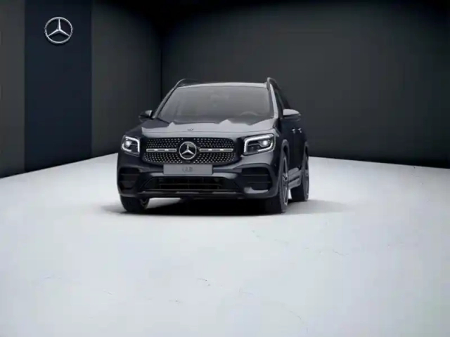 Mercedes Glb 200 d amg line — photo 23