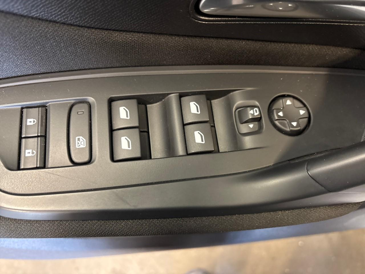 Peugeot 308 puretech 110ch s&s bvm6 active pack — photo 15