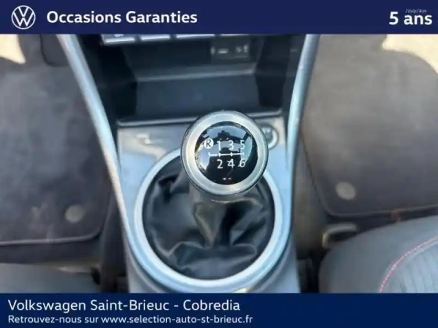 Volkswagen Coccinelle cabriolet 1.2 tsi 105ch bluemotion technology couture exclusive — photo 12