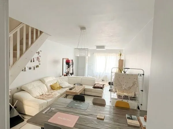 Maison 3 chambres avec garage à Houplines - Idéal investisseur ou projet à venir