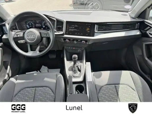 Audi A1 sportback 25 tfsi 95 ch s tronic 7 — photo 8