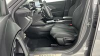 Peugeot 2008 1.2 PureTech 130ch S&S GT EAT8 — photo 21