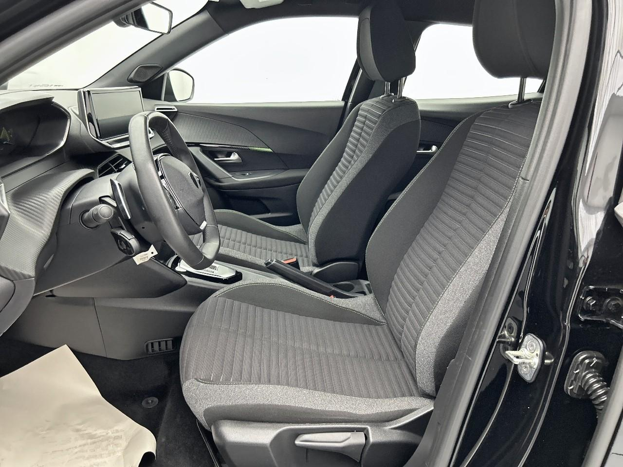 Peugeot 2008 hybrid 136 e-dcs6 active — photo 10