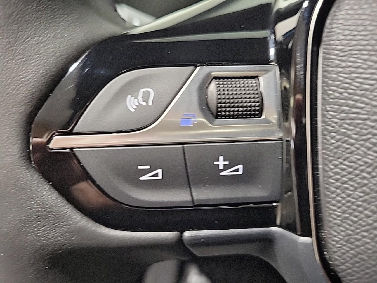Peugeot 2008 100 s&s bvm6 style — photo 18