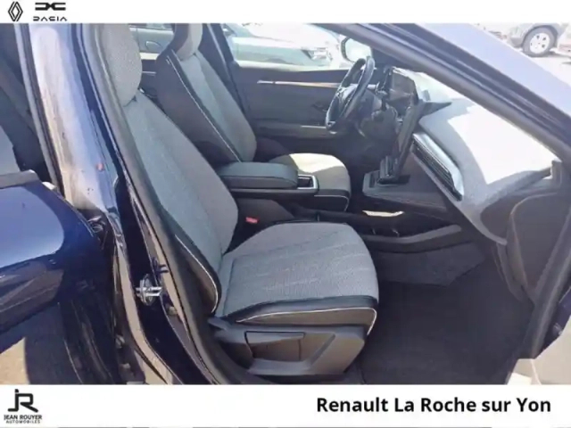 Renault Megane e-tech electric ev60 220ch techno optimum charge — photo 14