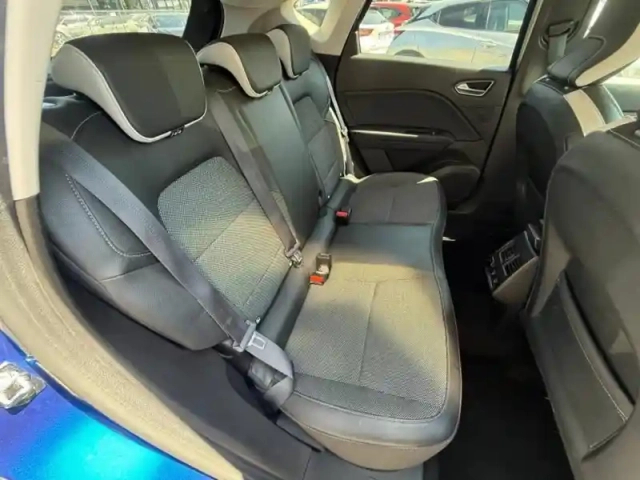 Renault Captur 1.5 blue dci 115ch intens — photo 11