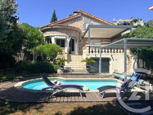 Maison 4 pièces 164 m²