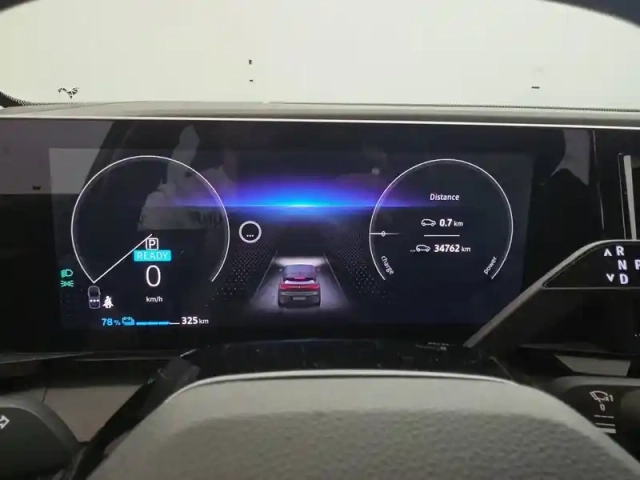 Renault Megane e-tech ev60 220 ch super charge — photo 305