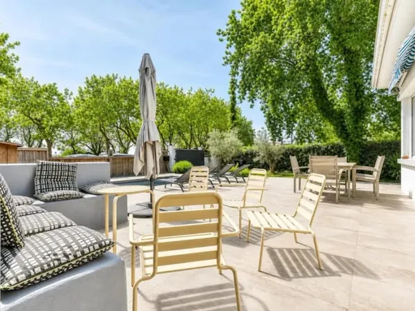 Maison 7 pièces 151 m²