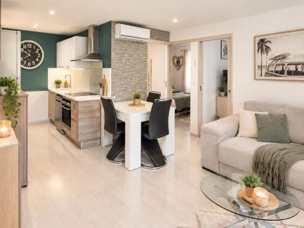 LE MUY - Appartement T3 dernier étage de 42 m² avec 2 Chambres, sans travaux !