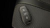 Peugeot 2008 1.2 Hybrid 145ch GT e-DCS6 — photo 16