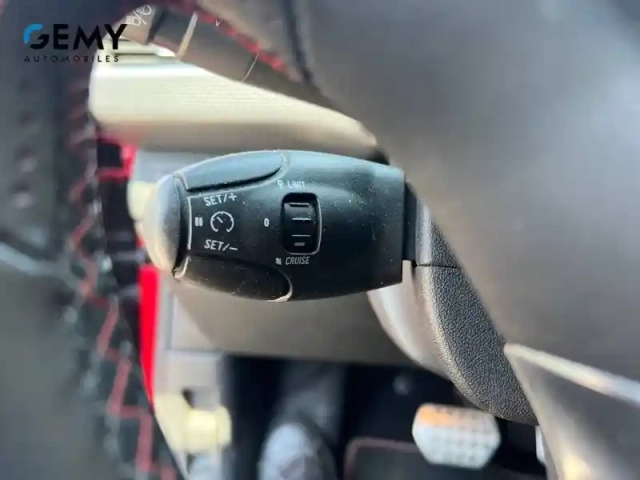 Peugeot 2008 puretech 110ch s&amp;s eat6 — photo 14