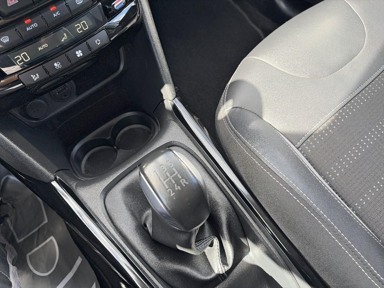 Peugeot 2008 1.2 puretech 110ch allure s&s — photo 20