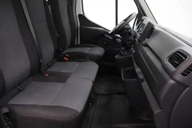 Renault Master ca trac f3500 l2h2 blue dci 150 — photo 42