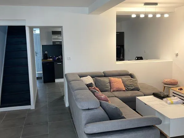 à vendre - maison rénovée + jardin + grange de 50 m² - sissonne (02150)