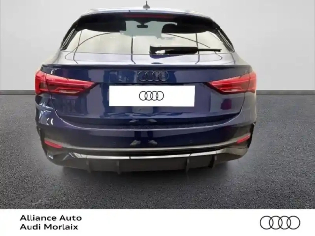Audi Q3 sportback 35 tdi 150ch black edition s tronic 7 — photo 5